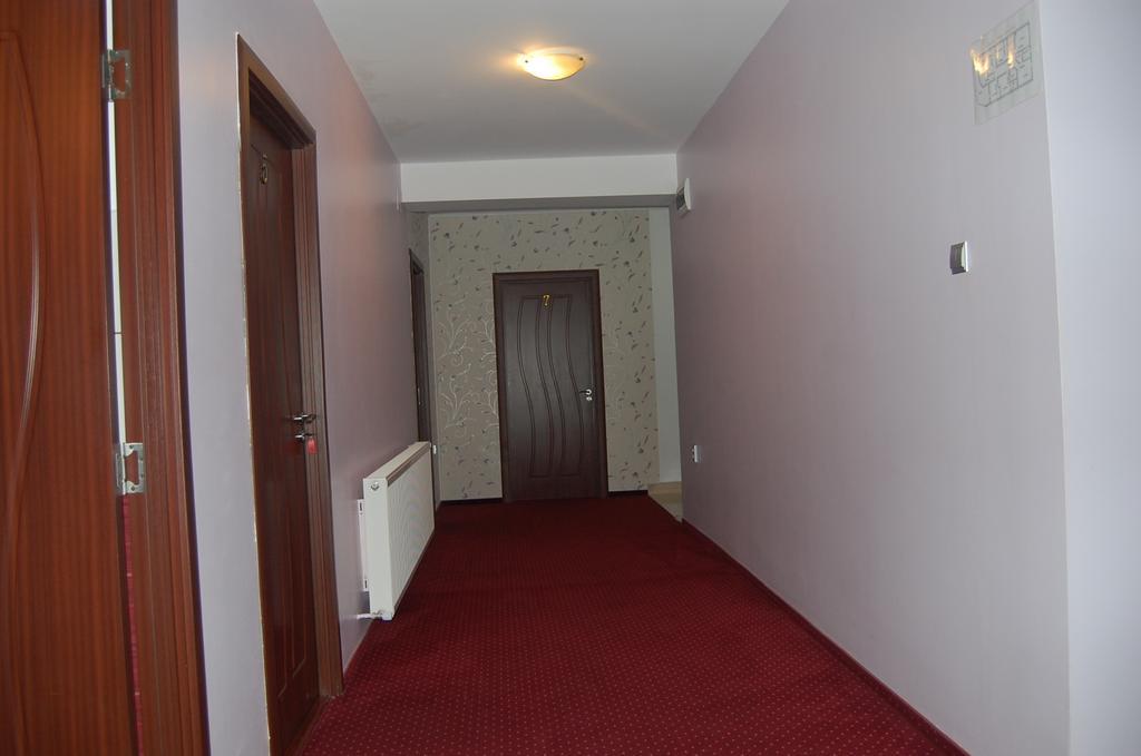 Pensiunea Anca Băile Felix エクステリア 写真